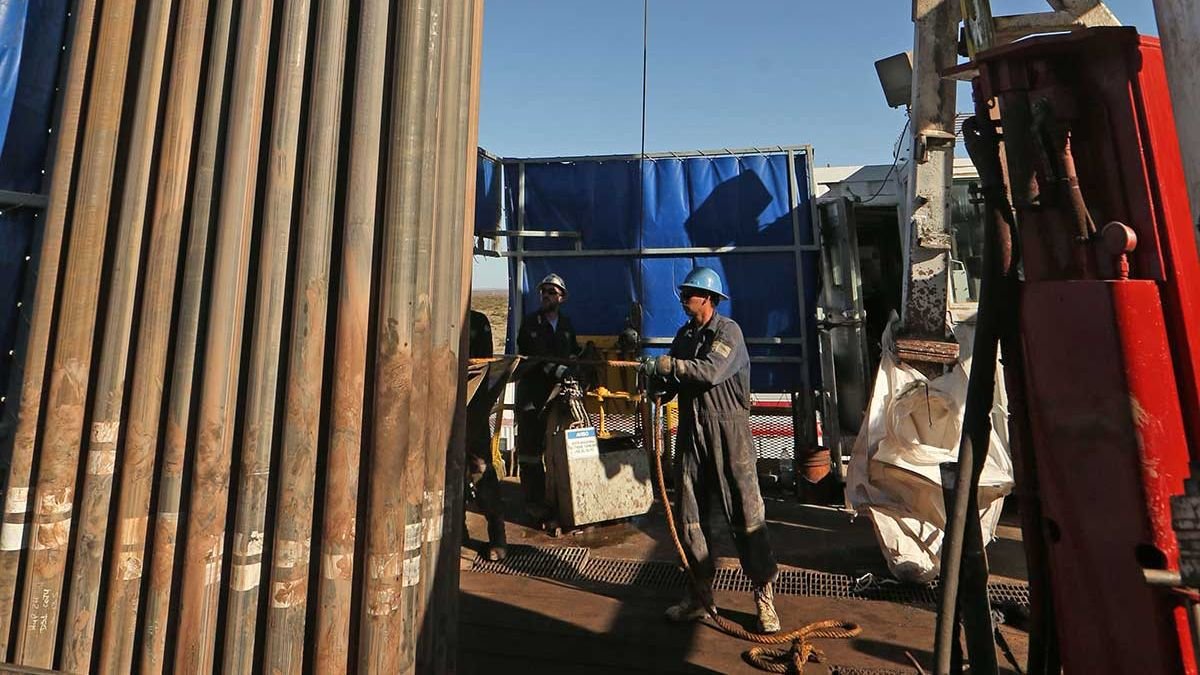 "Vaca Muerta necesita bajar un 30% sus costos para competir a escala global"