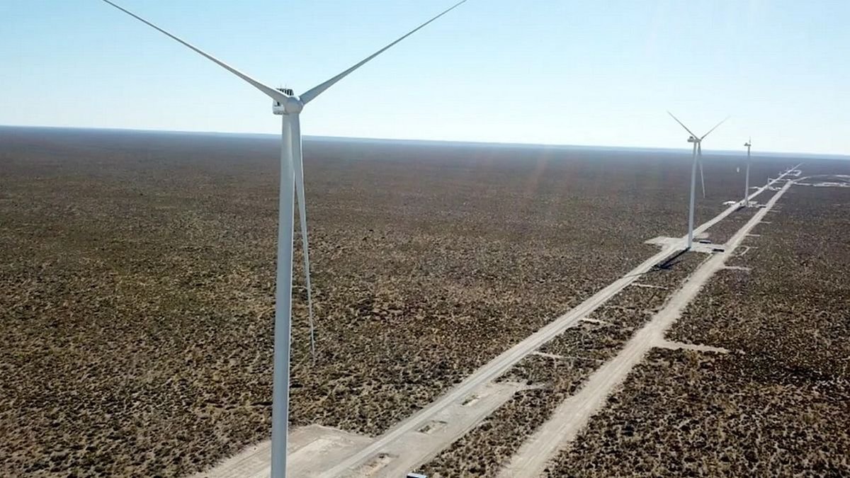 El parque eólico La Flecha completó el montaje de sus 56 aerogeneradores