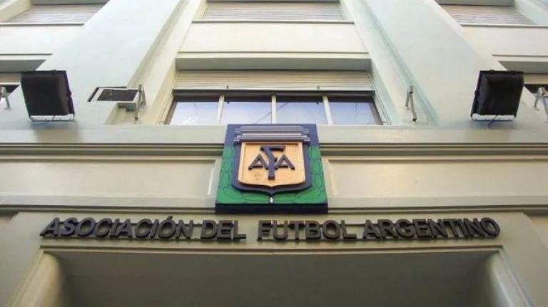 AFA aprobó la Recopa de Campeones: nuevo torneo triangular desde 2027