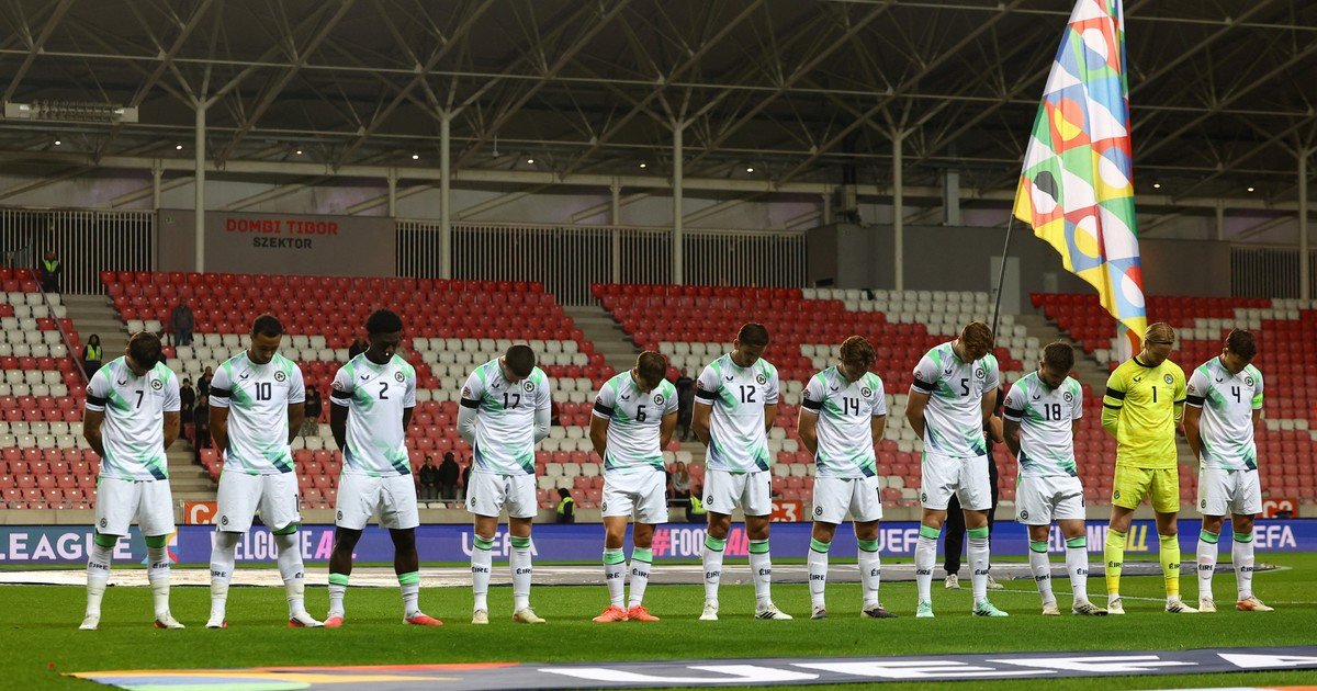 Entre brazaletes negros y gestos de protestas, Irlanda goleó a Israel en la Nations League