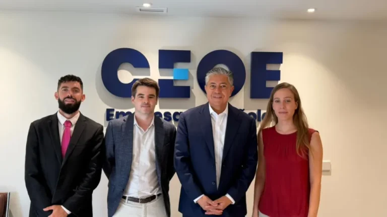 Rolando Figueroa con empresarios españoles: “Hoy lo que más crece es Neuquén”